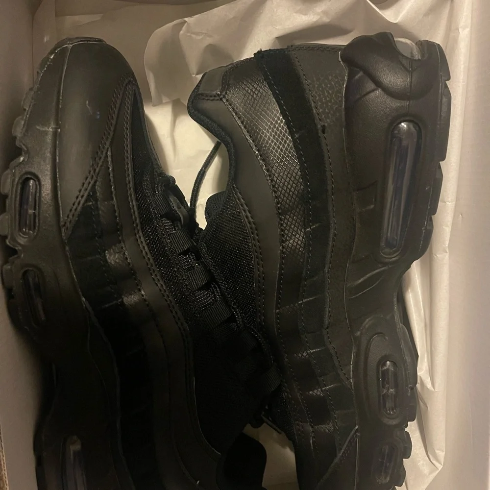 Air max 95 triple black-sold - Picture 4 of 4
